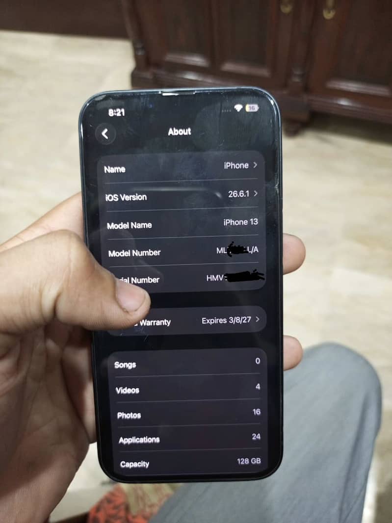 Apple iPhone 13 1
