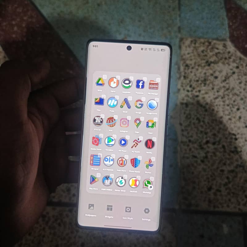 Infinix Zero 40 4
