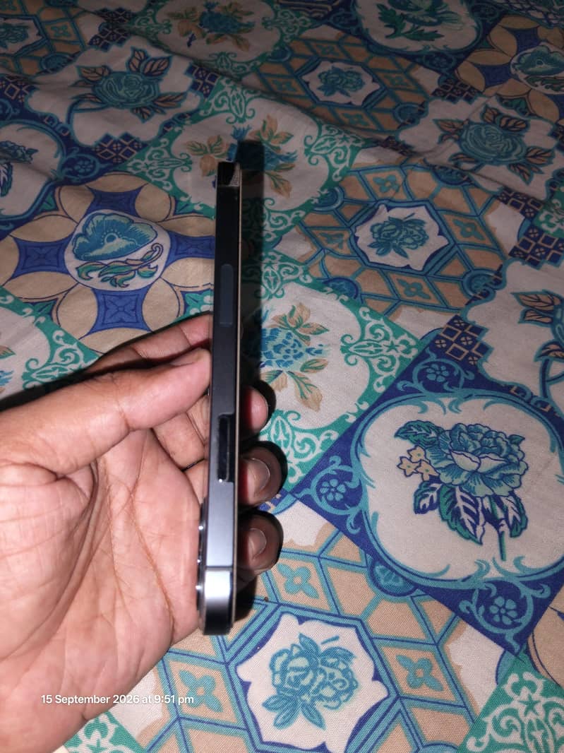 Apple iPhone 12 Pro 1