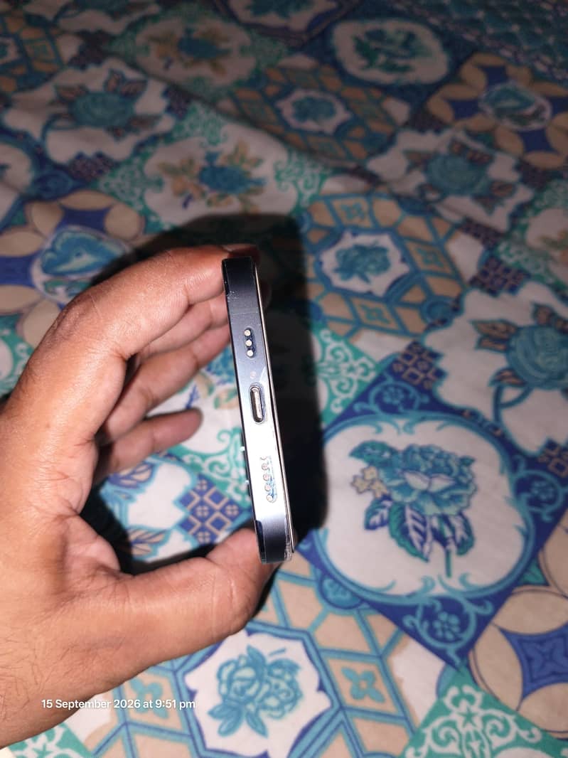 Apple iPhone 12 Pro 4