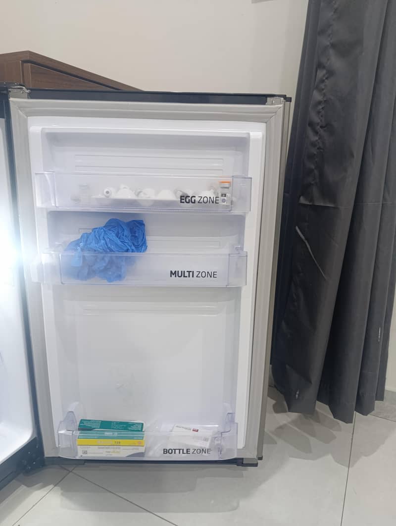 mini fridge 2