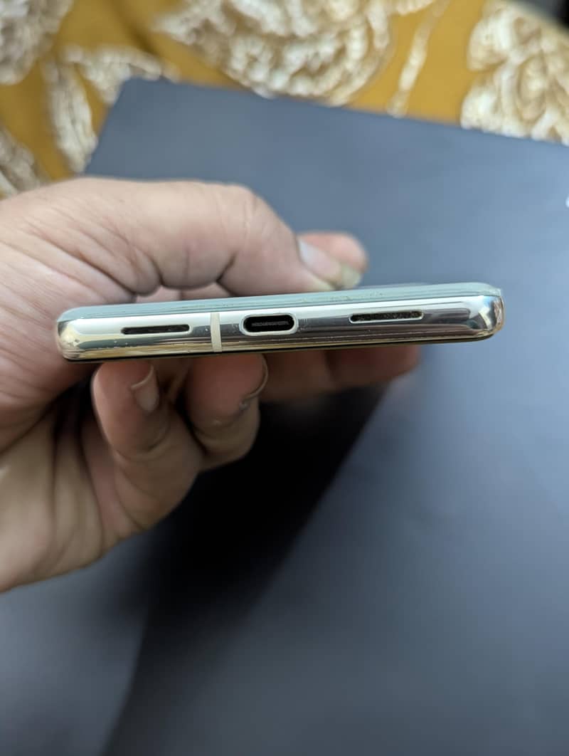 Google Pixel 7 Pro 4