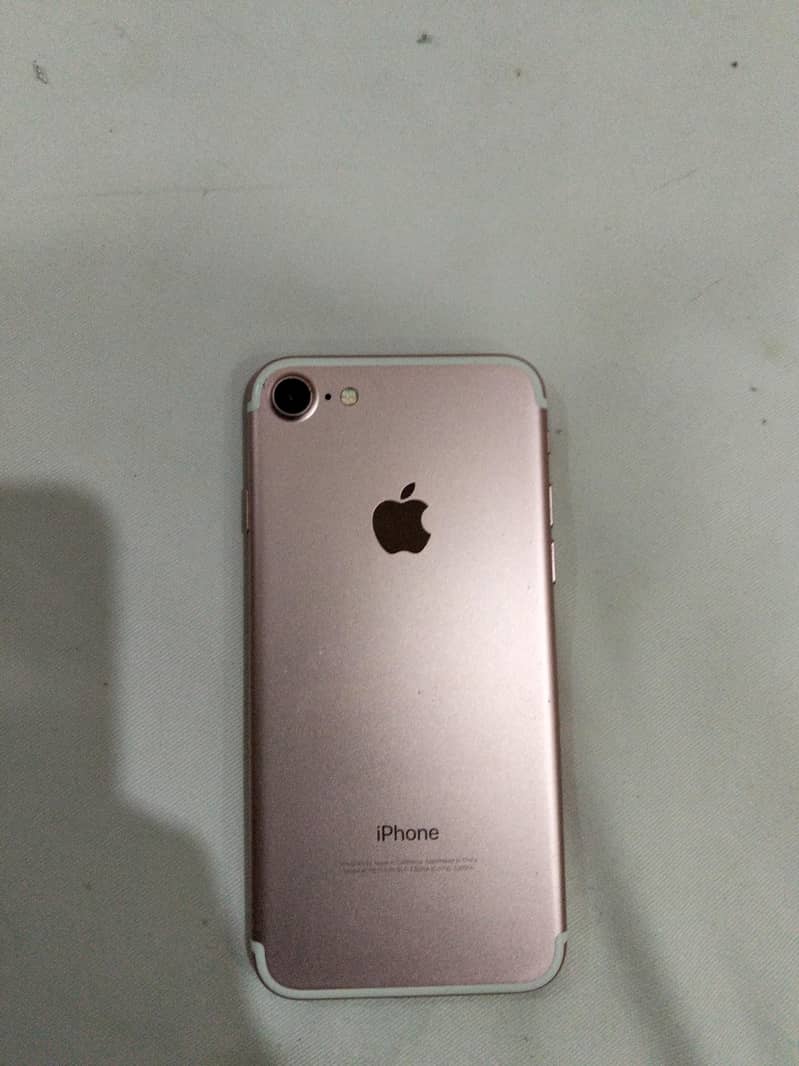 Apple iPhone 7 0