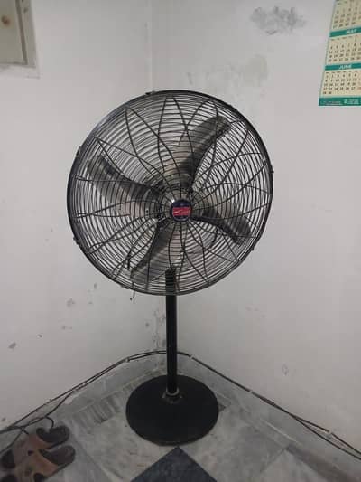 pedestal fan one season used 7k only