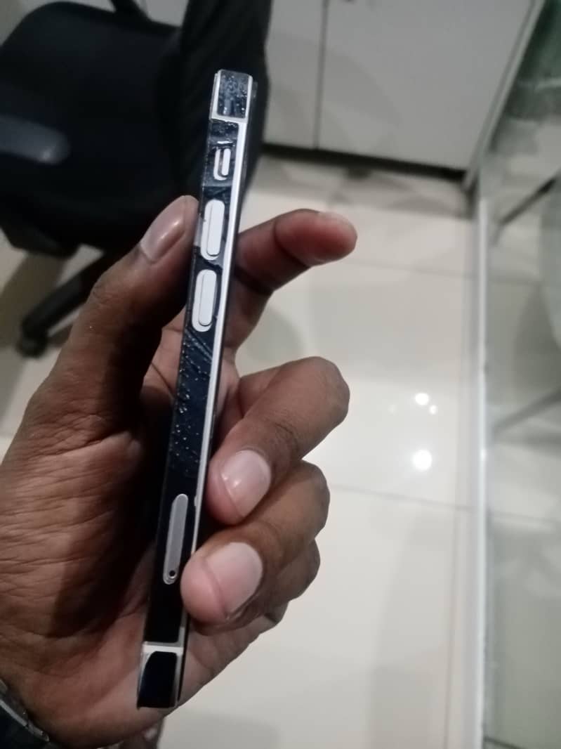 Apple iPhone 12 mini 10