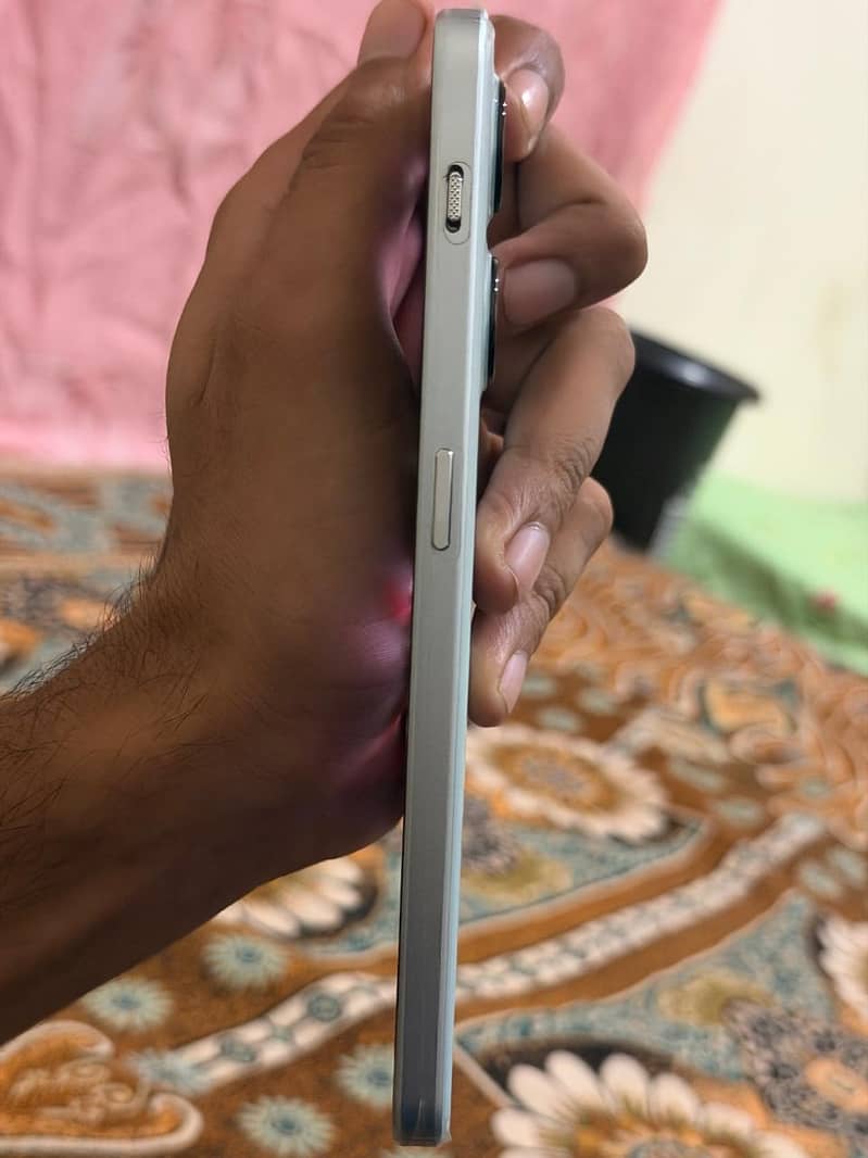 One Plus Ace 2V 0