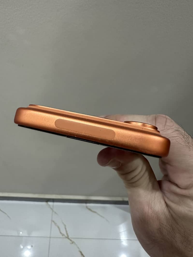 Apple iPhone 17 Pro Max 1