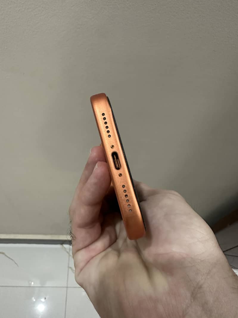 Apple iPhone 17 Pro Max 2