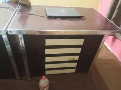 Office table