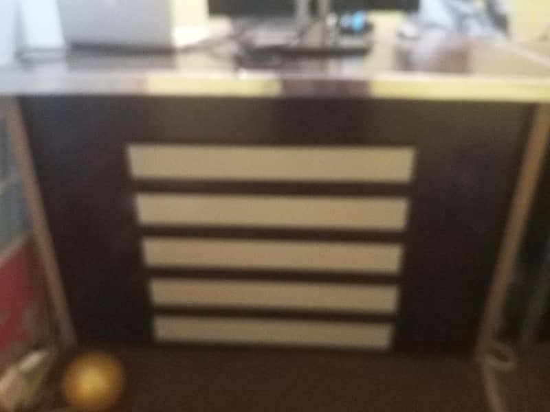 Office table 1
