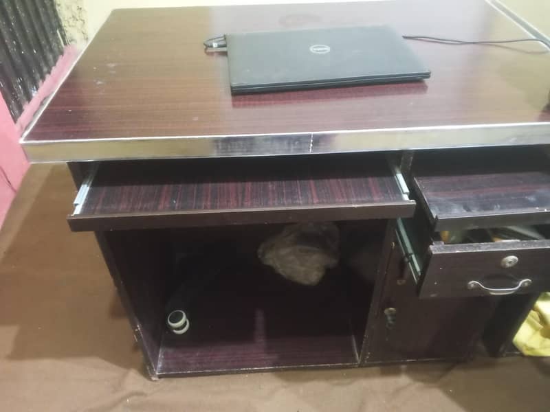 Office table 4