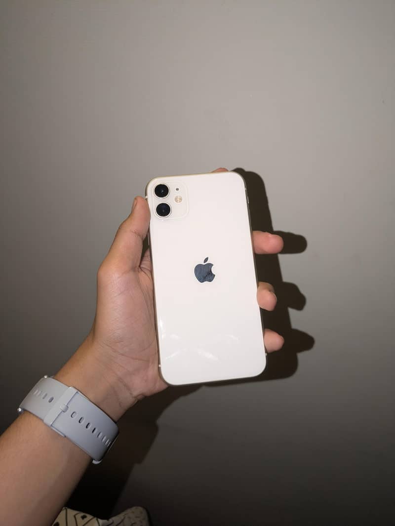 Apple iPhone 11 0