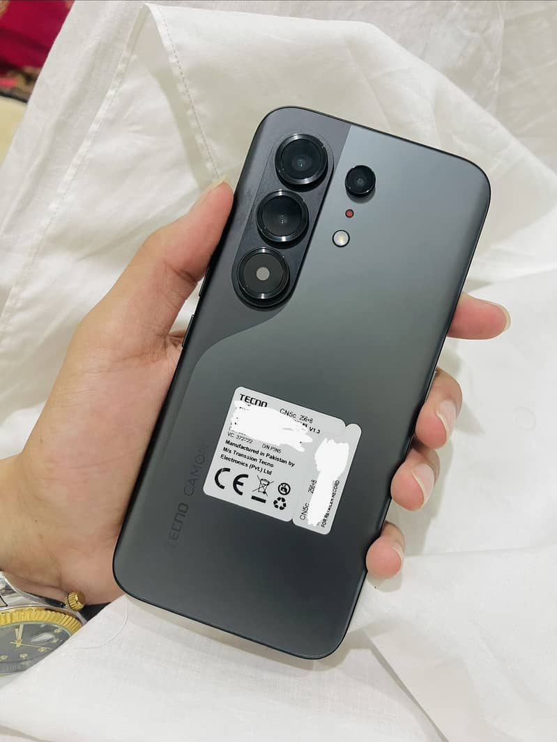 Tecno Camon 50 Pro 0
