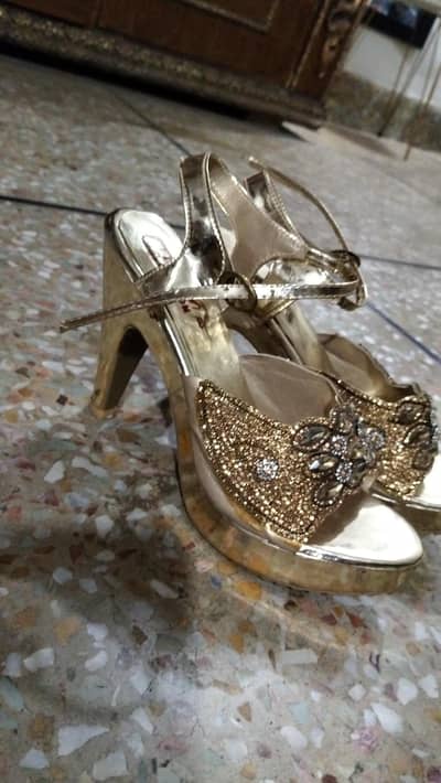 bridal heels and groom khusaa
