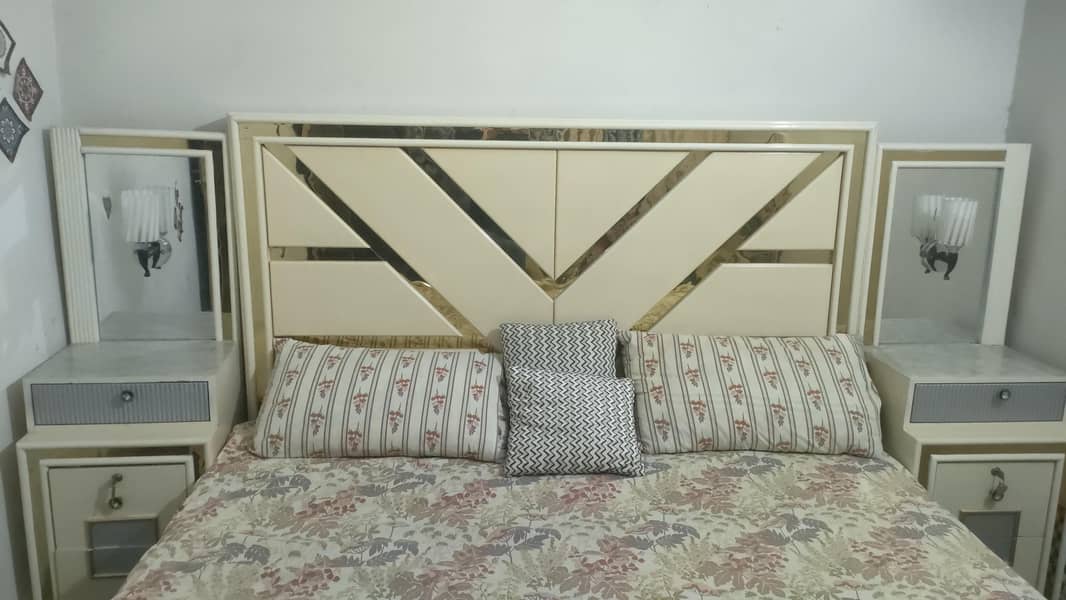 King size Bed (Deco Paint) 0
