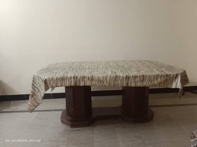 selling dining table 2