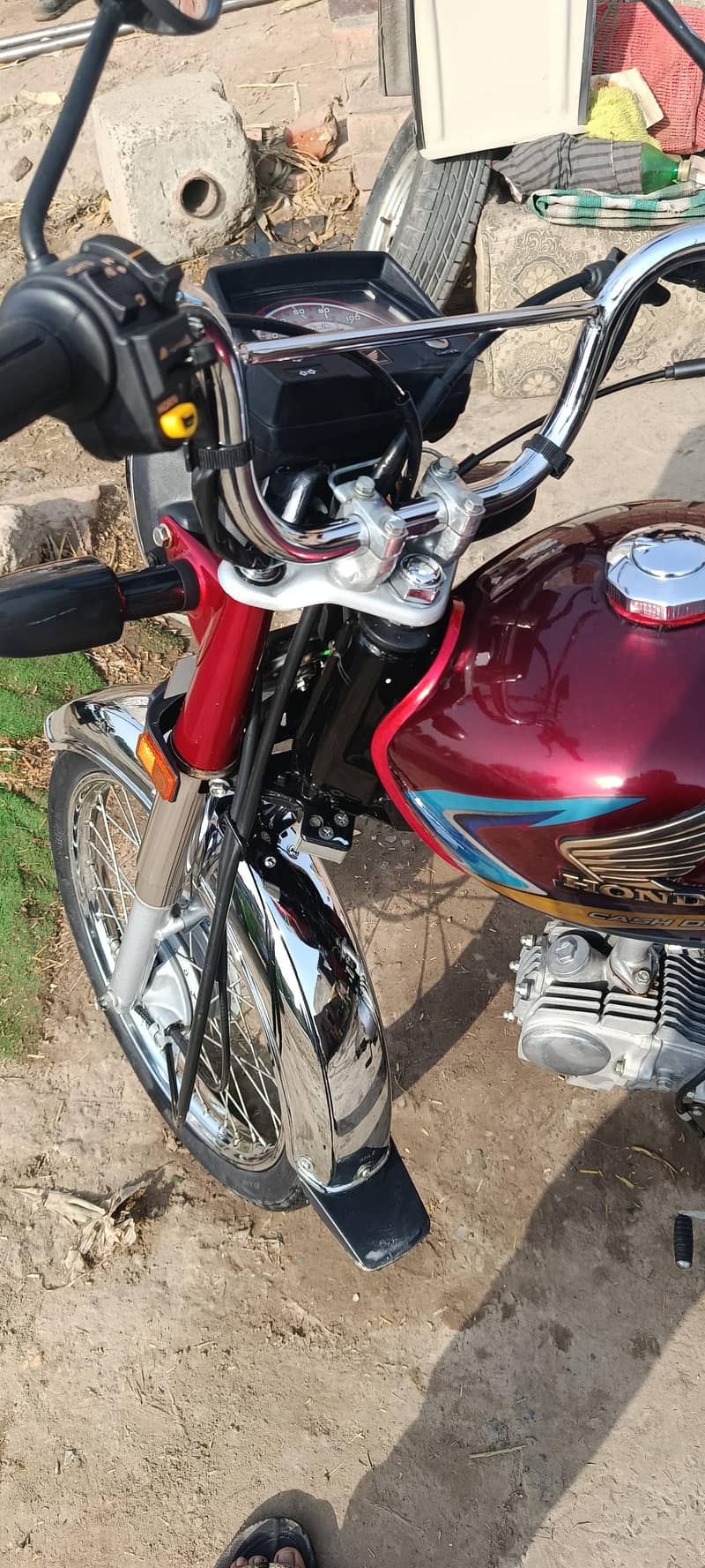Honda CD70 5