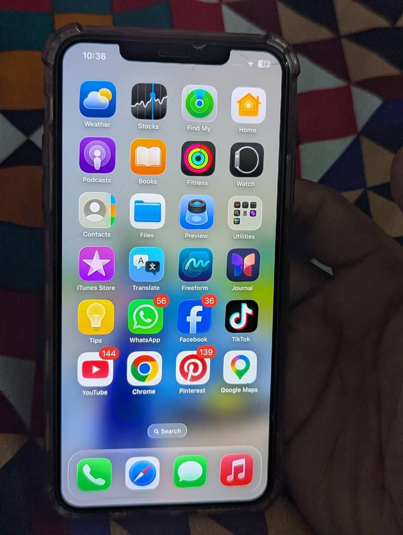 Apple iPhone 11 Pro Max 0