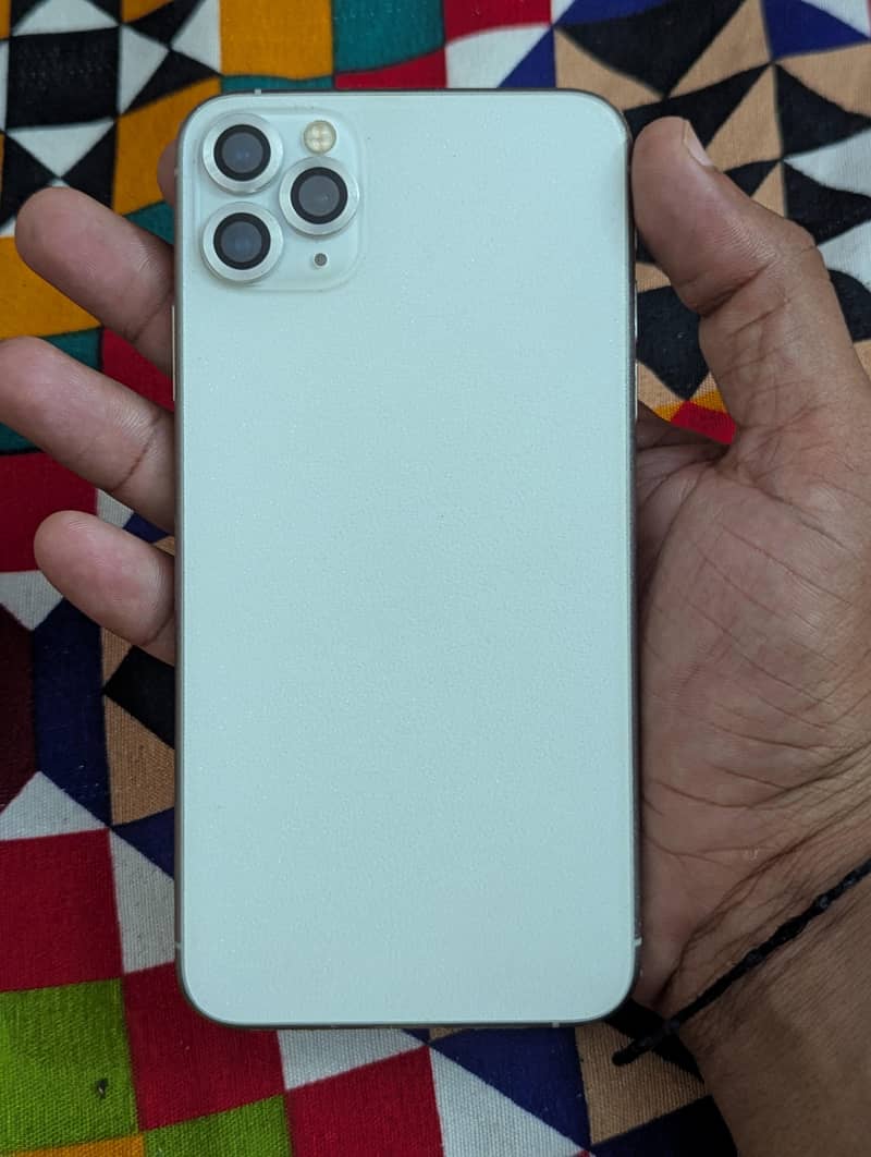 Apple iPhone 11 Pro Max 1