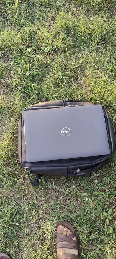 Dell Precision workstation  i7 9th Gen 32/ 512GB 4gb graphics & touch