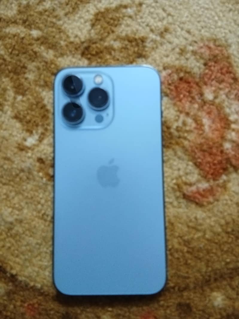 Apple iPhone 13 Pro 2