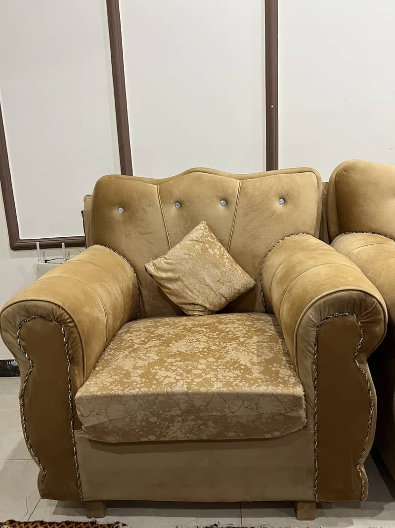 6 seater sofa with table 2