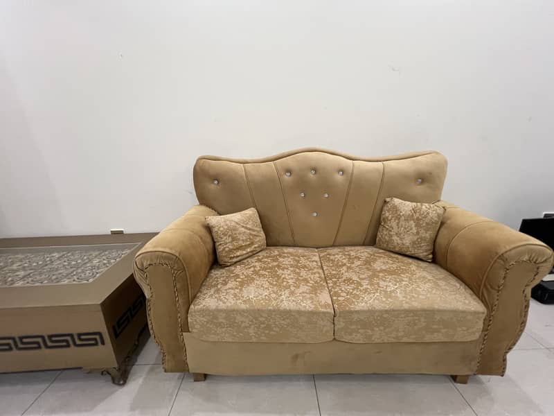 6 seater sofa with table 3
