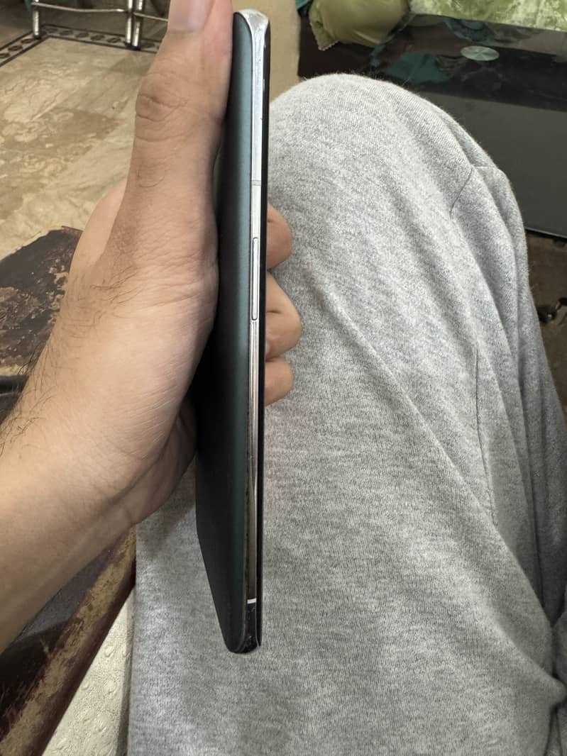 One Plus 9 Pro 4