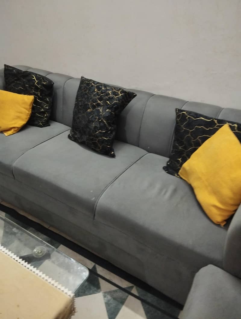 Good looking durable sofa set 2