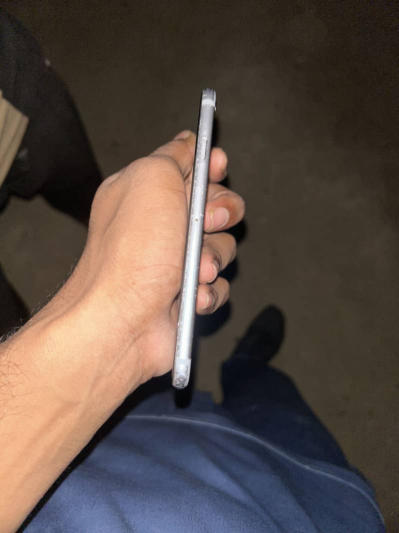 Apple iPhone 6S 2