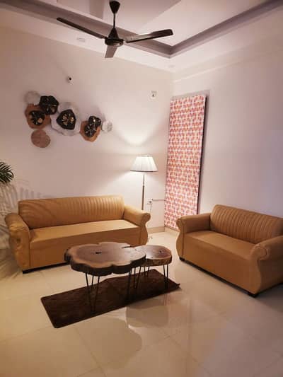 One bed furnished apartment available for rent short-term