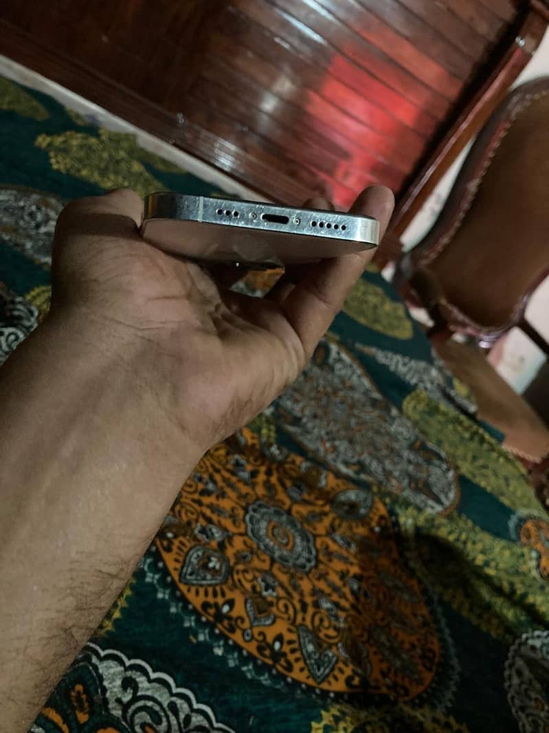 Apple iPhone 12 pro 2
