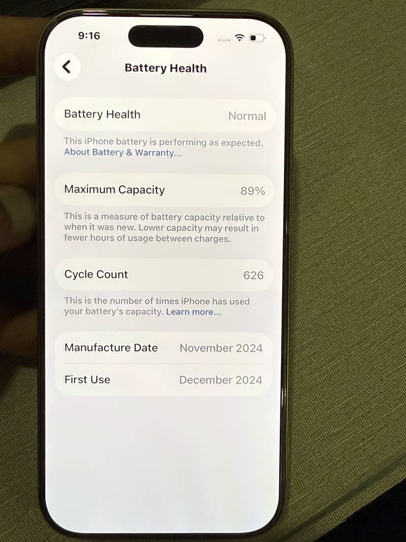Apple iPhone 16 Pro 4