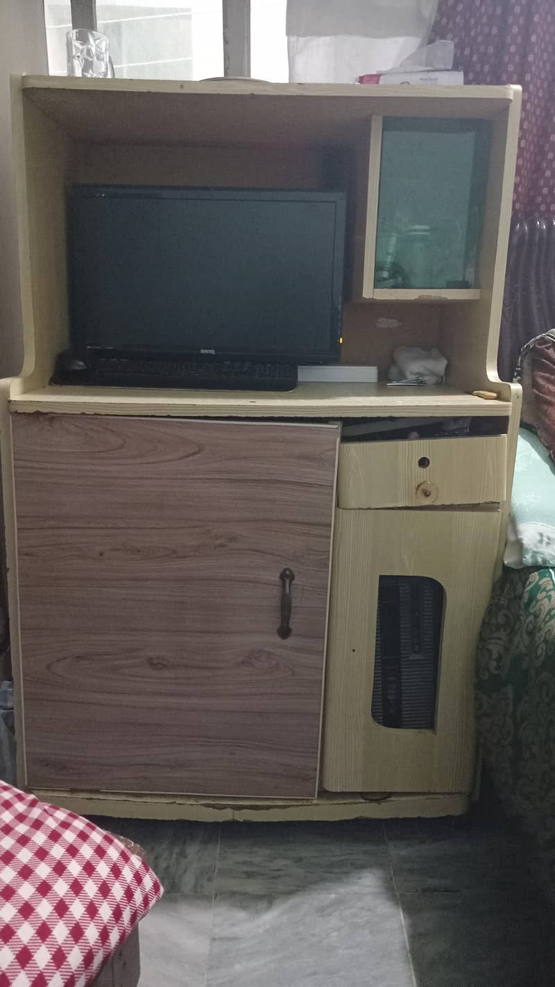 computer table 0