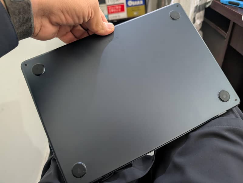 MacBook Air M3 4