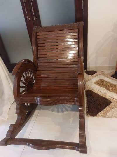 Premium quality rocking chair wooden