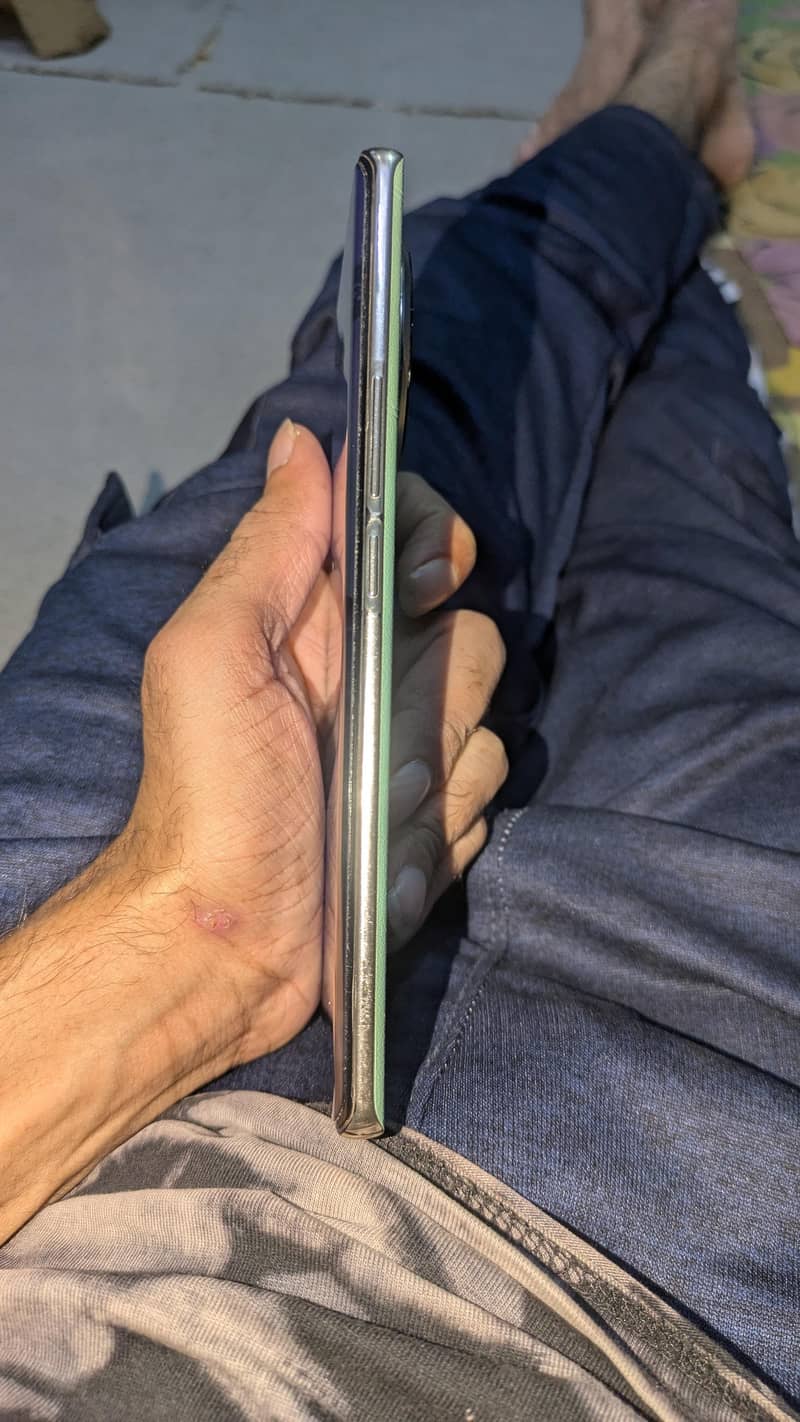 Tecno Spark 20 Pro Plus 3