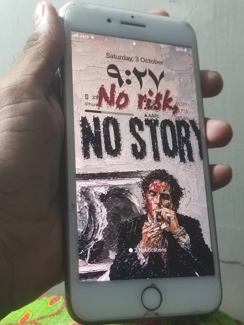 Apple iPhone 8 Plus 5