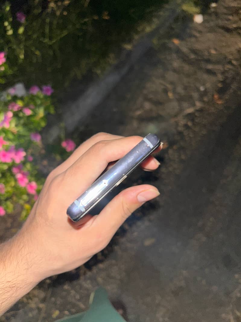 Samsung Mobile Note 8 2