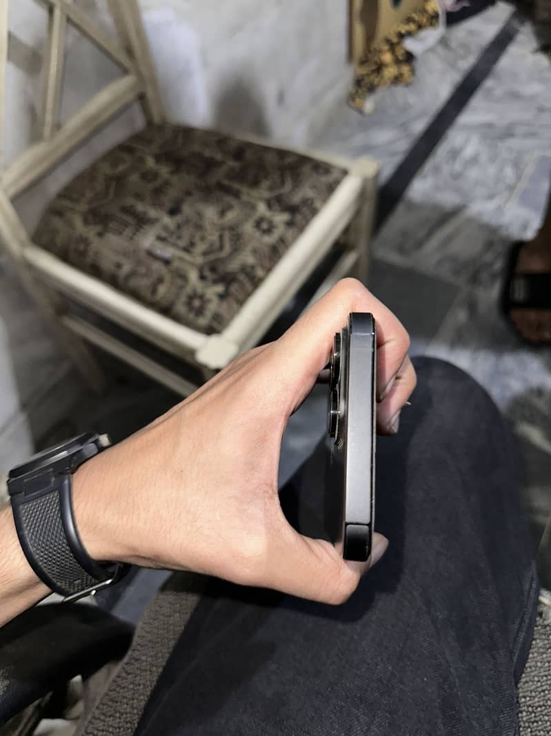 Apple iPhone 14 Pro Max 2