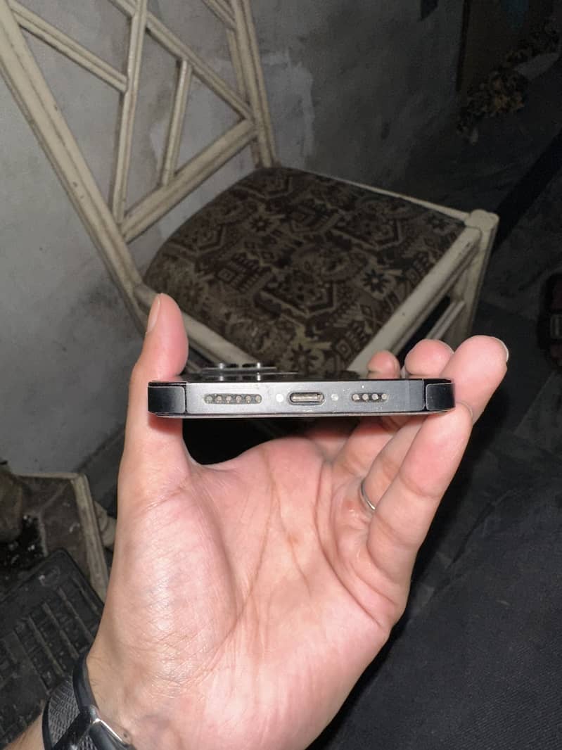 Apple iPhone 14 Pro Max 5