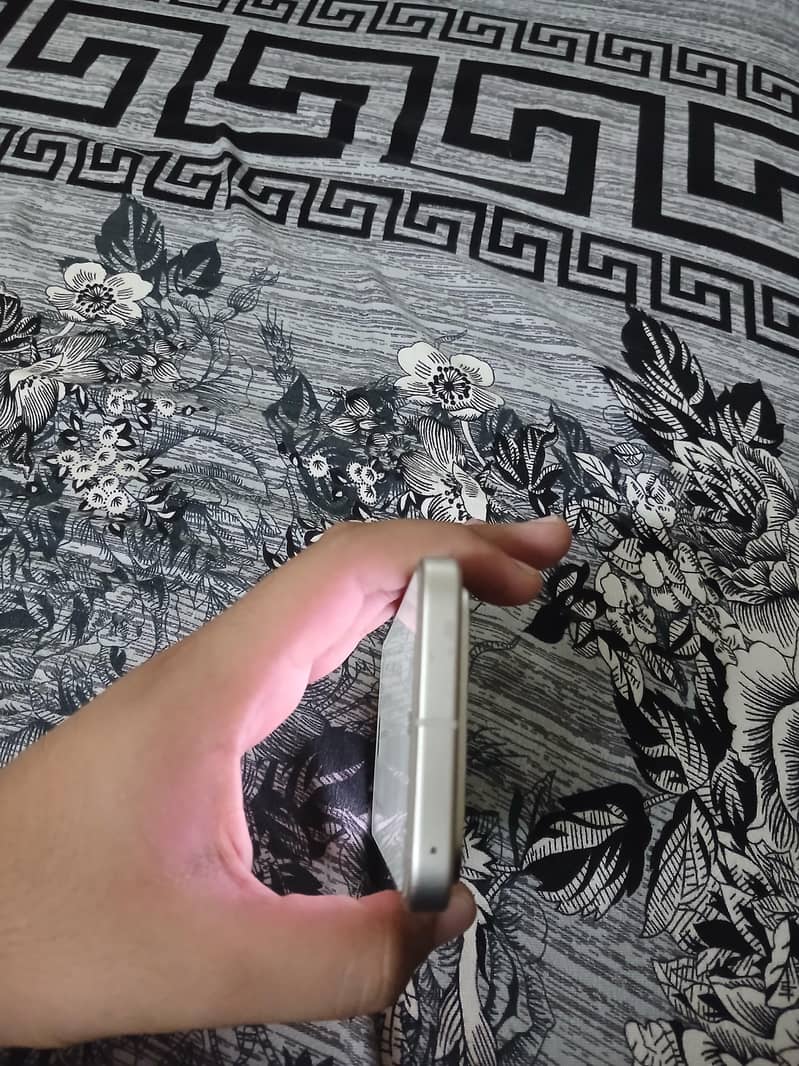 Google Pixel 9 2