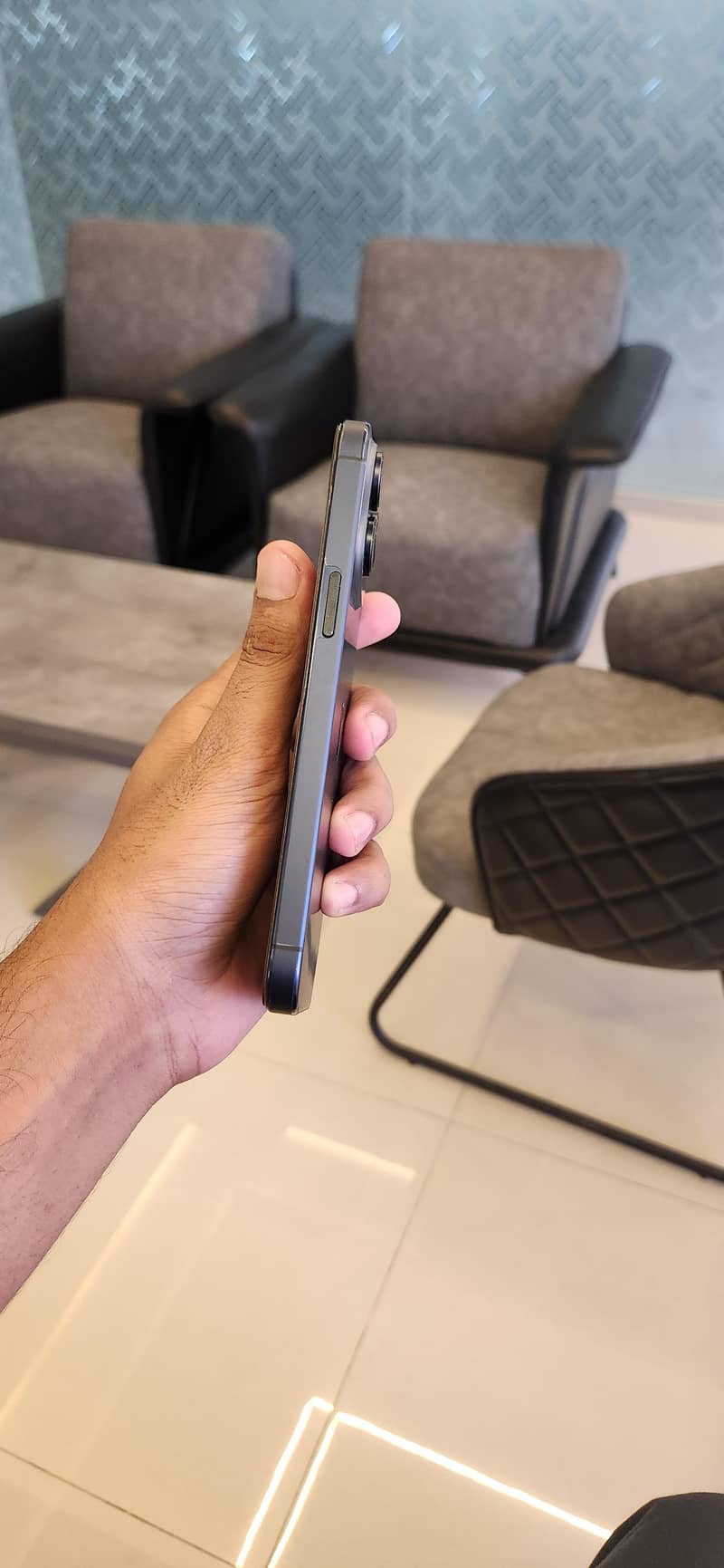 Apple iPhone 15 Pro Max 1