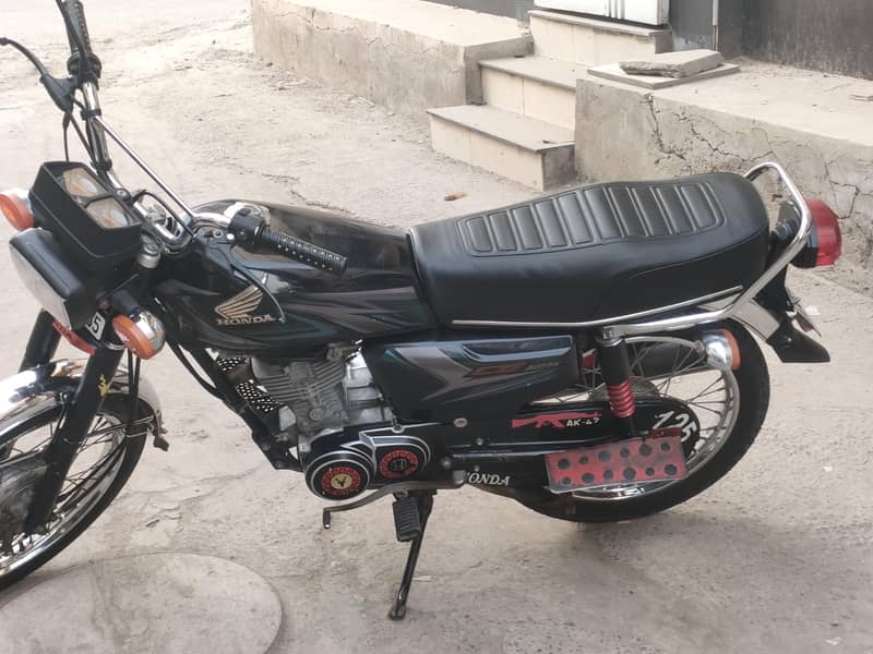 CG 125 3