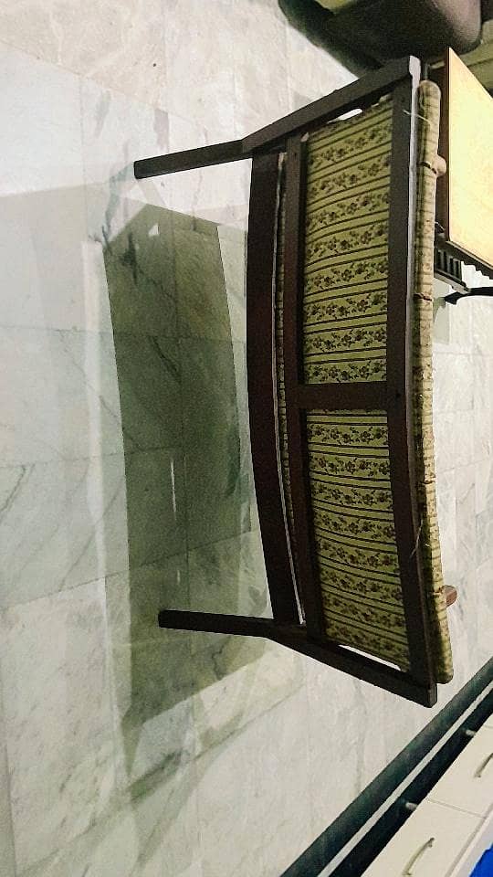 sofa in good condition 3