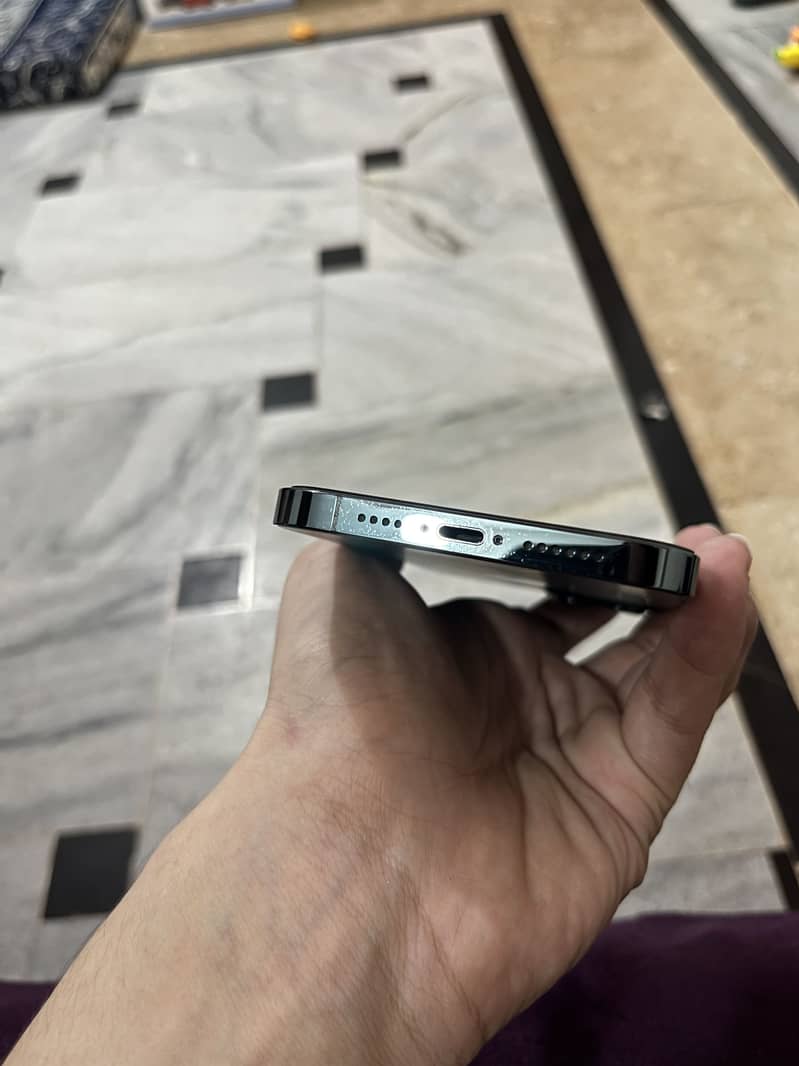 Apple iPhone 12 Pro Max 5