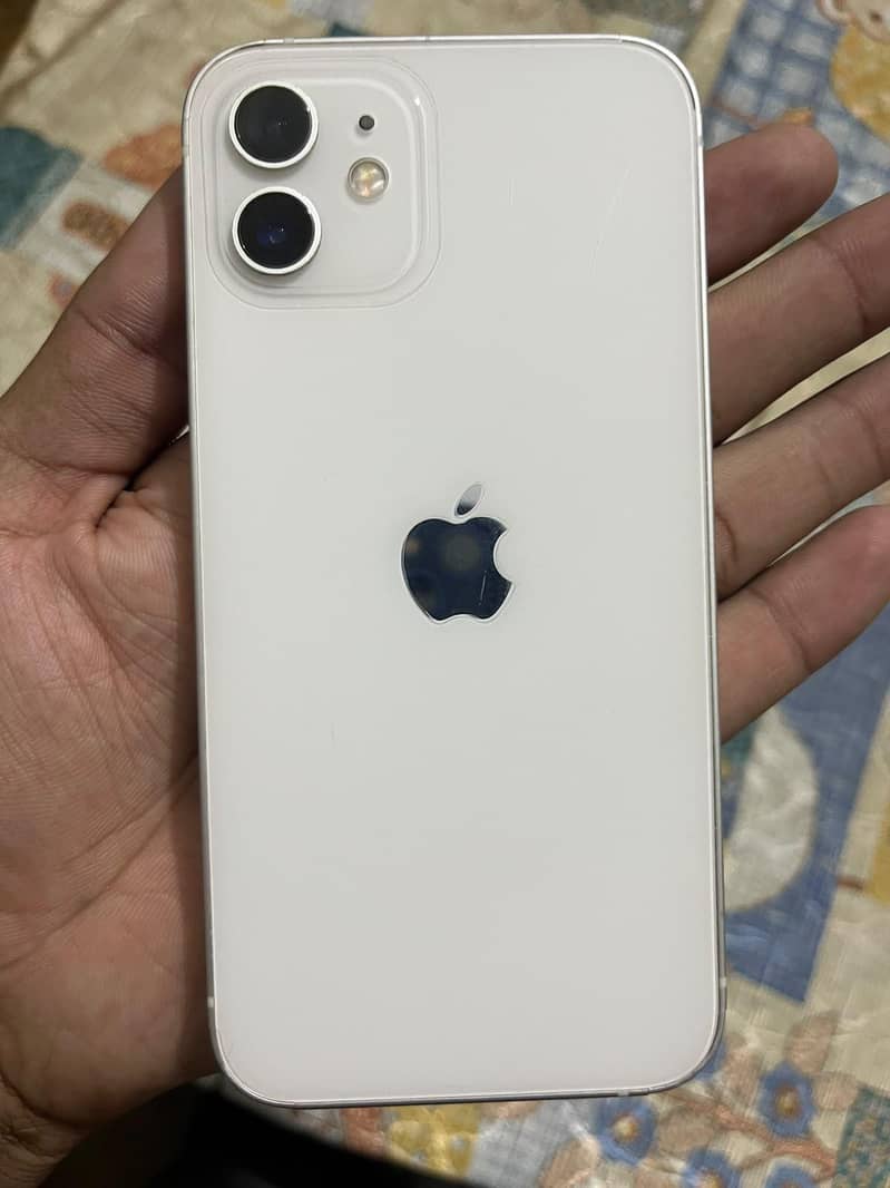 Apple iPhone 12 7
