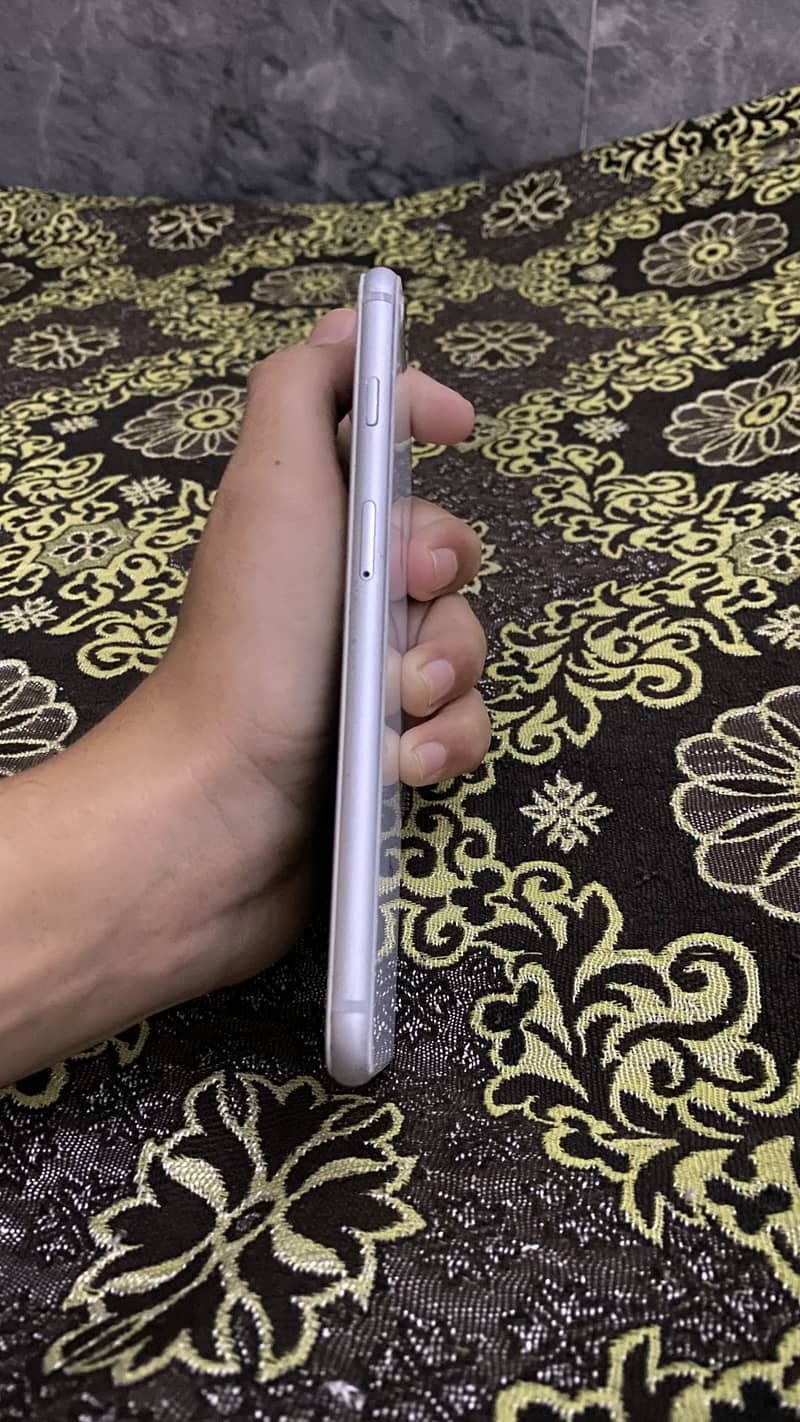iPhone 8Plus (Non Pta) 1