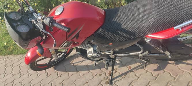 YAMHA YBR125