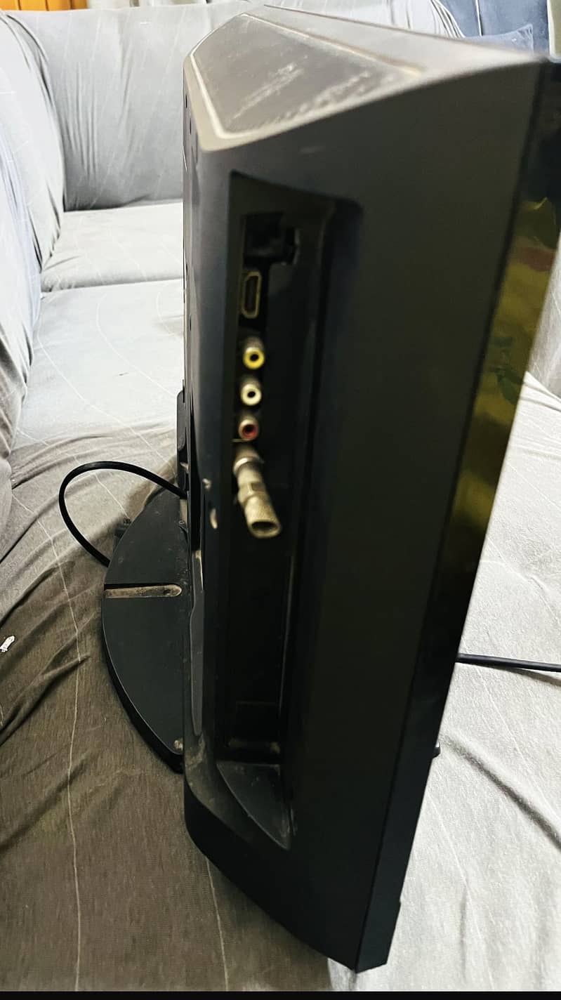 LED TV 1